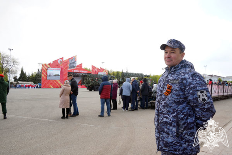 Росгвардейцы обеспечили общественный порядок во время празднования Дня Победы в Ульяновске