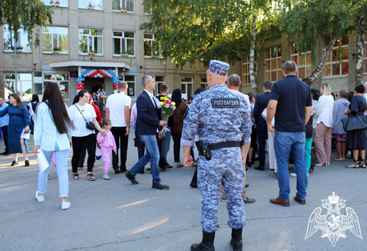  В День знаний росгвардейцы обеспечили правопорядок в Ульяновской области