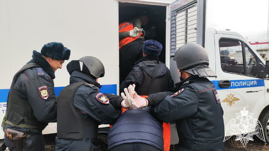 Сотрудники Росгвардии приняли участие в антитеррористических учениях в Ульяновске