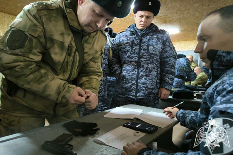 Ульяновские росгвардейцы успешно сдали итоговую проверку