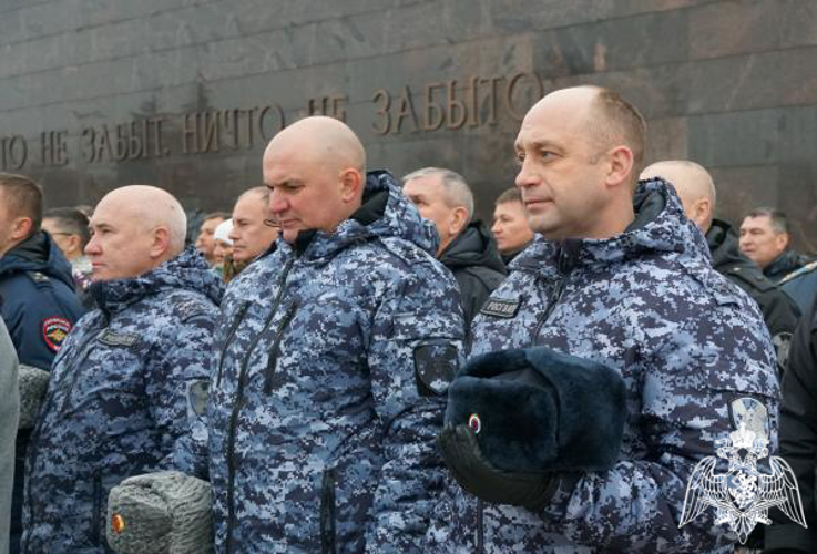 В Ульяновске росгвардейцы почтили память павших воинов, чьи имена остались неизвестны