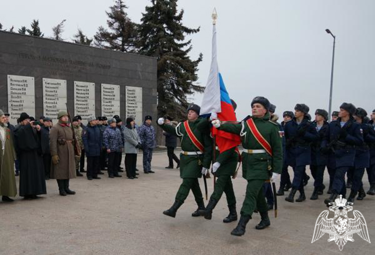 В Ульяновске росгвардейцы почтили память павших воинов, чьи имена остались неизвестны