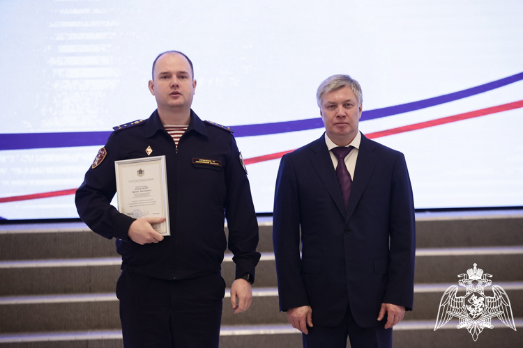 Ульяновские росгвардейцы отмечены региональной наградой в честь Дня юриста