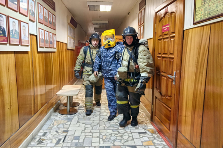 Ульяновские росгвардейцы отработали действия по ликвидации пожара