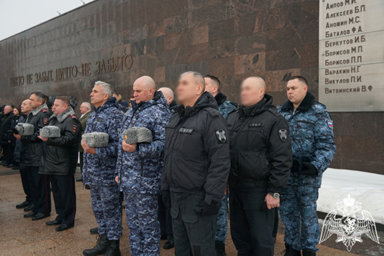 Ульяновские росгвардейцы почтили память ленинградцев и защитников блокадного города