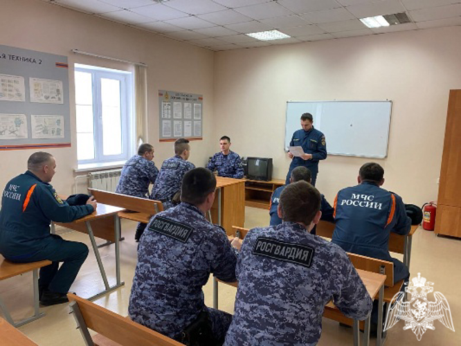 В Ульяновской области сотрудники Росгвардии закрепили знания по пожарной безопасности