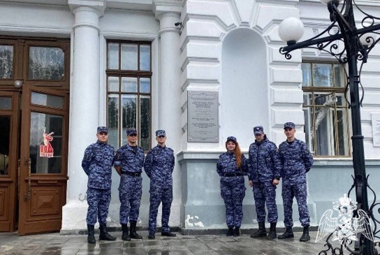 В Ульяновске молодые росгвардейцы ознакомились с историей родного края 