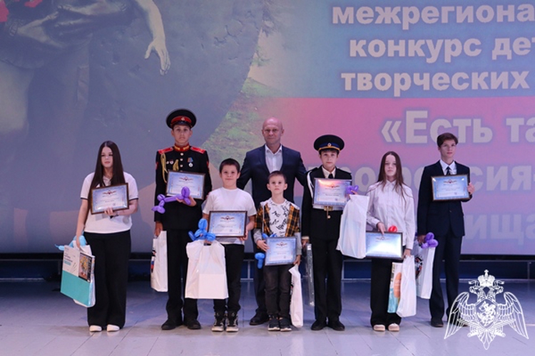 Дети ульяновских росгвардейцев приняли участие в конкурсе «Есть такая профессия – Родину защищать»