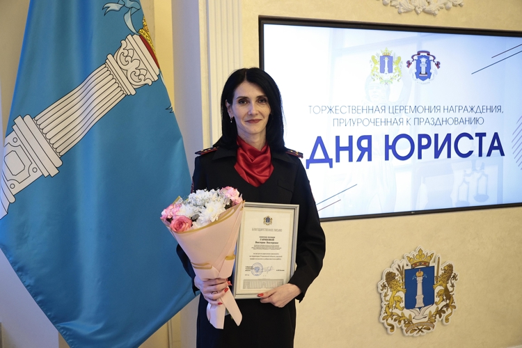 В преддверии Дня юриста росгвардейцы получили награды от губернатора Ульяновской области