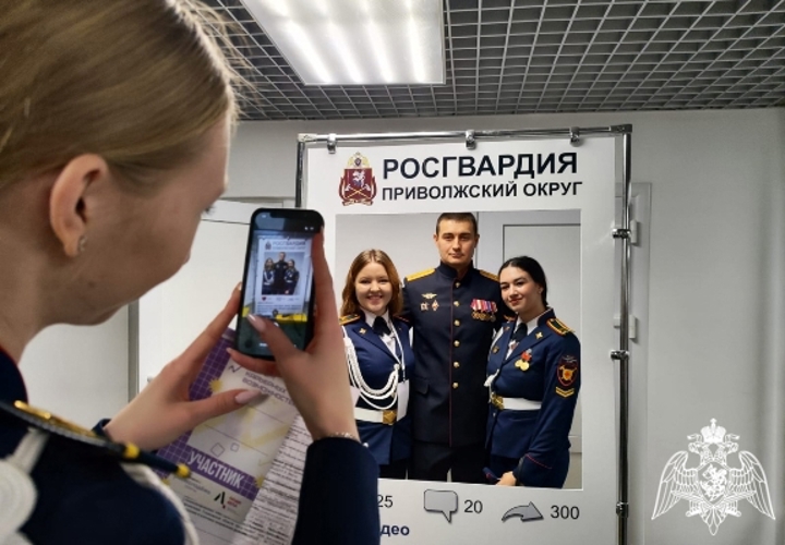 Росгвардейцы представили свою деятельность на региональном форуме карьерных возможностей в Ульяновске
