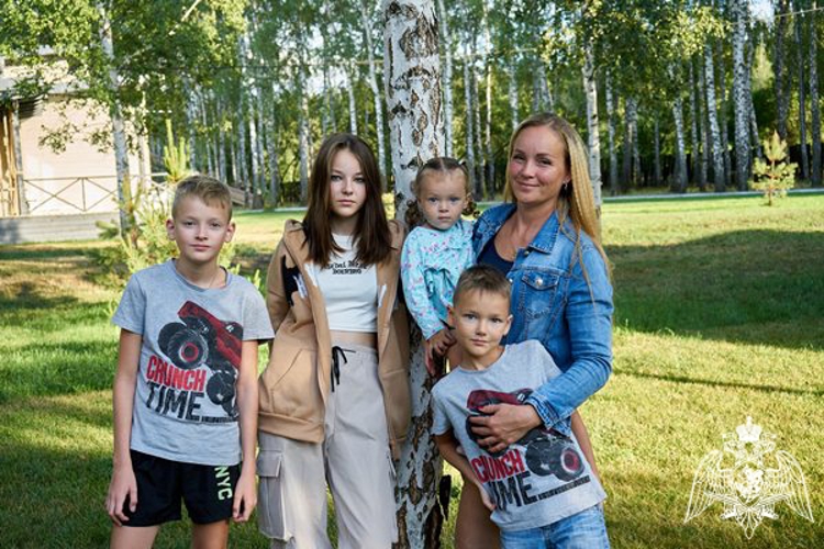 В Ульяновске многодетная мать – сотрудница Росгвардии рассказала, что для нее значит материнство