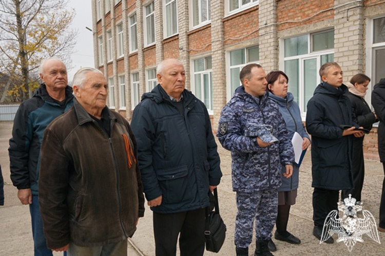 Ульяновские росгвардейцы посадили Сад памяти в честь Героя СССР 
