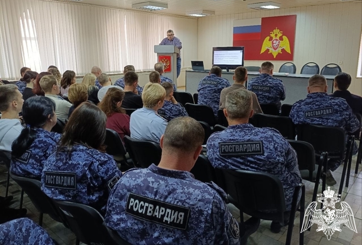 Ульяновские росгвардейцы прослушали лекцию общества «Знание» 