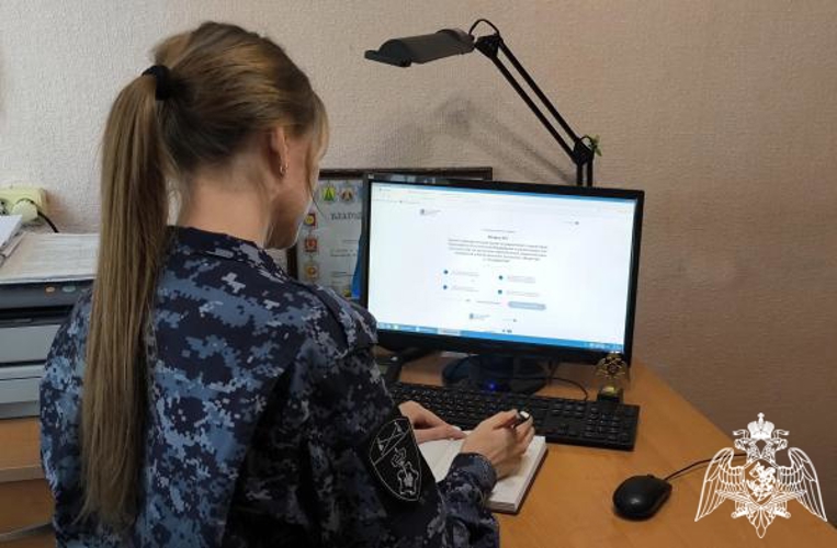 В Ульяновске росгвардейцы присоединились к написанию правового диктанта