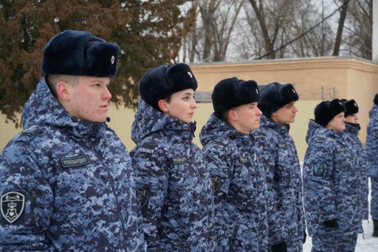 В Ульяновске в канун Дня конституции молодые росгвардейцы поклялились на верность Отечеству