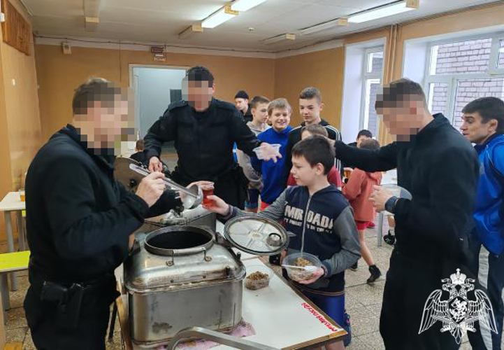     Сотрудники Росгвардии стали почетными гостями на традиционном спортивном турнире памяти заместителя командира ульяновского СОБР 