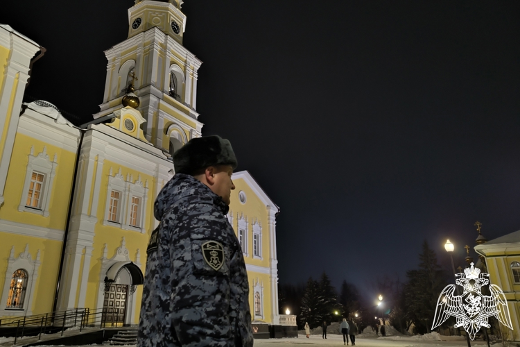 Ульяновские росгвардейцы осуществили безопасность во время празднования Рождества Христова 
