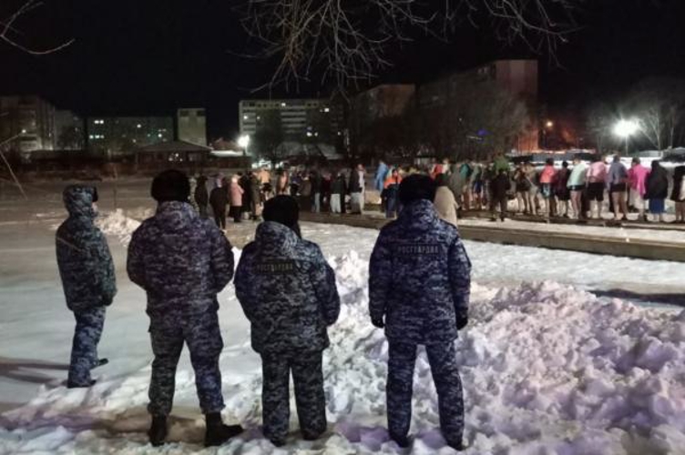 Ульяновские росгвардейцы обеспечили безопасность верующих в праздник Крещение Господне