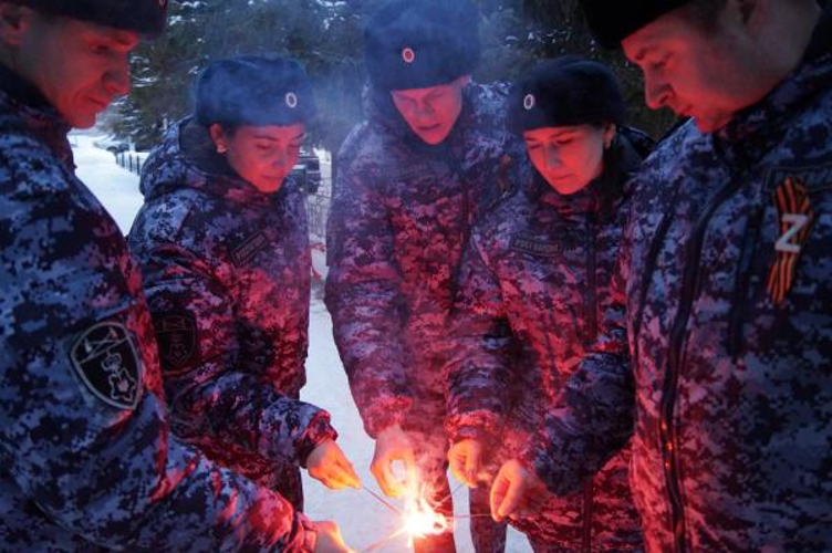 В Ульяновске сотрудники Росгвардии зажгли «Искру надежды»