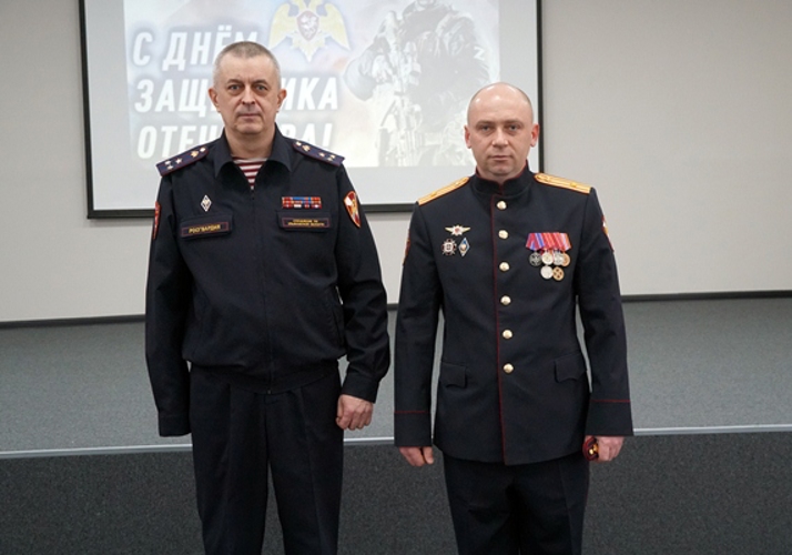В Ульяновске Росгвардия отпраздновала День защитника Отечества ярким концертом