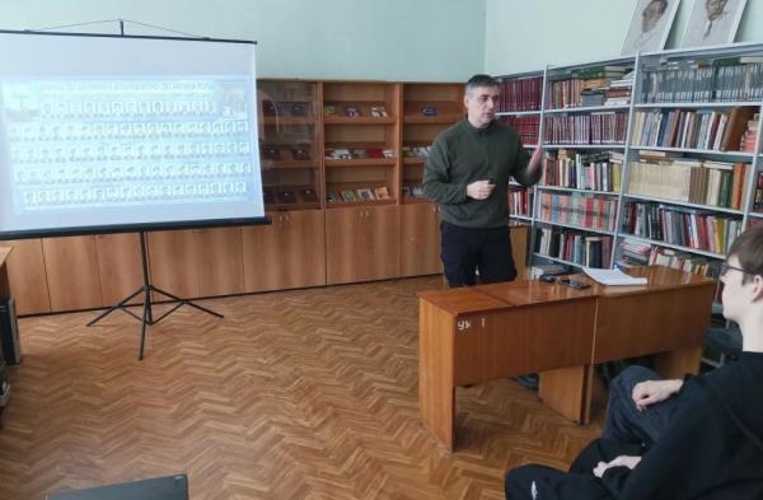 В Ульяновске ветеран Росгвардии провел урок мужества в память о героях локального конфликта в Чеченской Республике