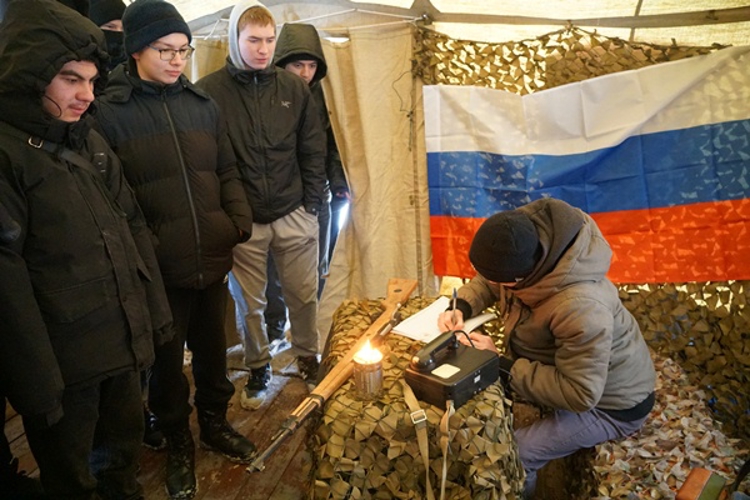 Ульяновские росгвардейцы представили профориентационную площадку на военно-историческом фестивале «Бессмертный подвиг»