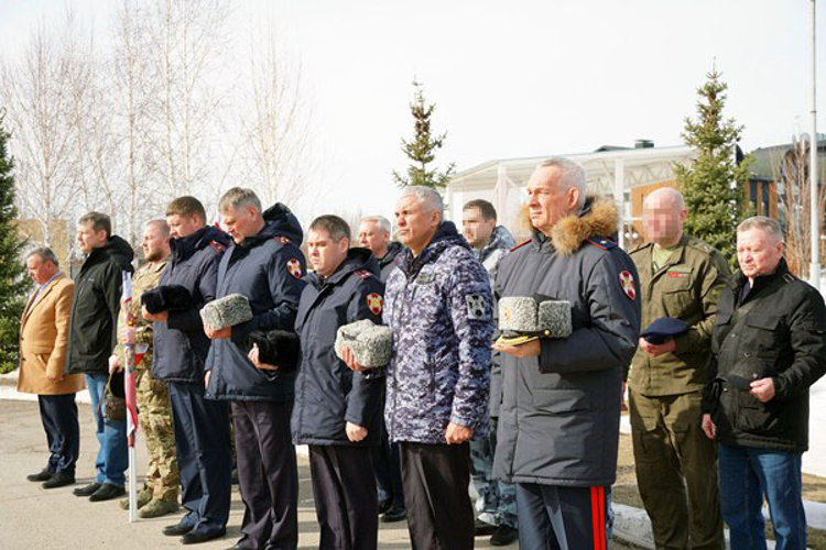 В день войск национальной гвардии ульяновские росгвардейцы почтили память павших героев правопорядка 
