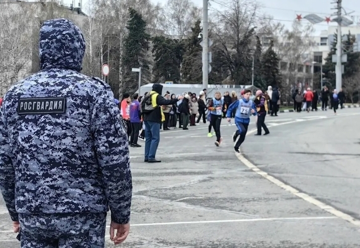 Росгвардейцы обеспечили порядок на областной эстафете в Ульяновске