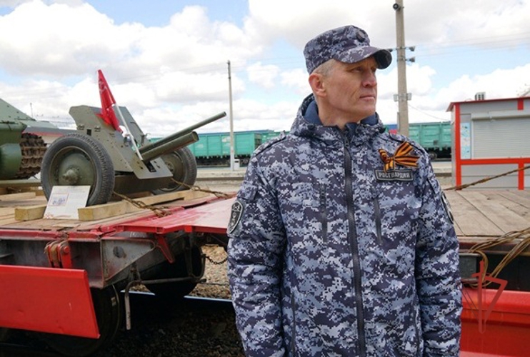В Ульяновской области сотрудники Росгвардии обеспечили безопасность во время прибытия легендарного состава «Паровоз Победы»