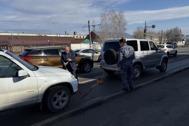 Росгвардейцы оказали помощь ульяновскому автомобилисту