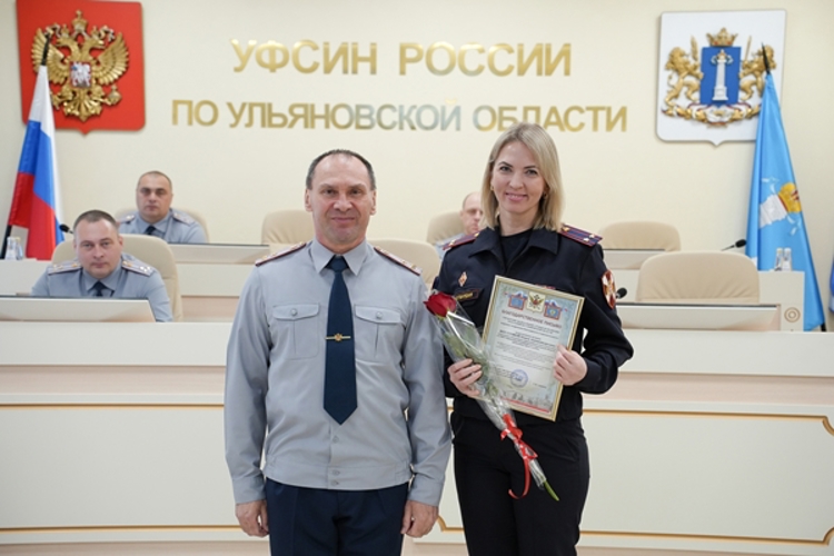 В Ульяновске наградили начальника пресс-службы Управления Росгвардии по Ульяновской области за успешное взаимодействие с УФСИН 