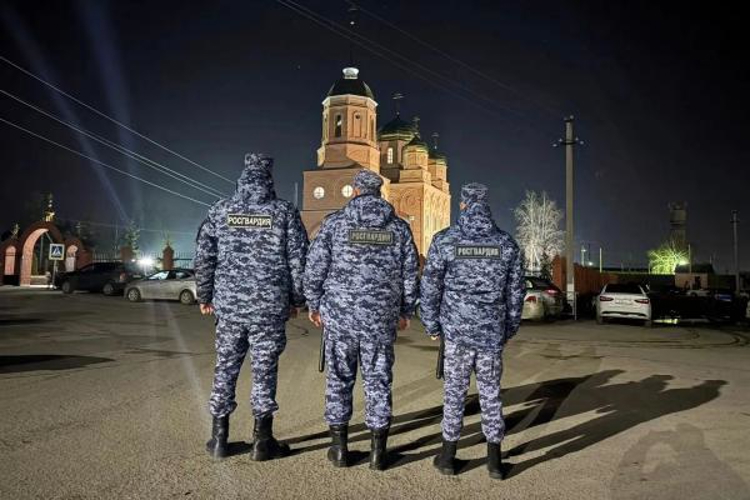 В Пасхальную ночь росгвардейцы обеспечили безопасность православных ульяновцев