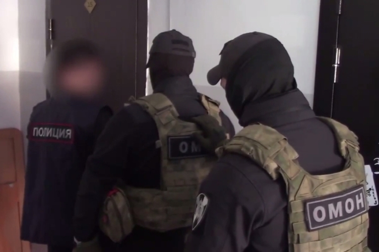 В Ульяновске сотрудники Росгвардии оказали содействие при задержании группы мошенников, похитивших более 100 миллионов рублей из федерального бюджета