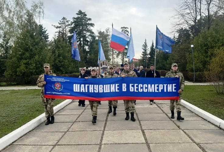 Ульяновские росгвардейцы почтили память героев-чернобыльцев  