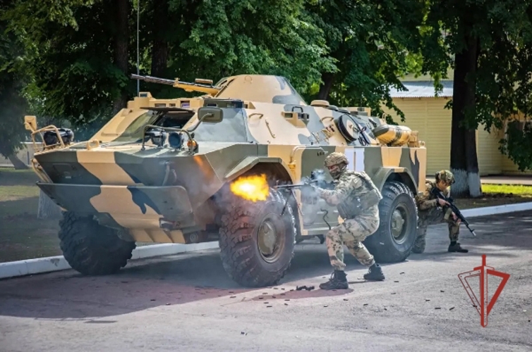 В Димитровграде военнослужащие Росгвардии распахнули двери для юных гостей