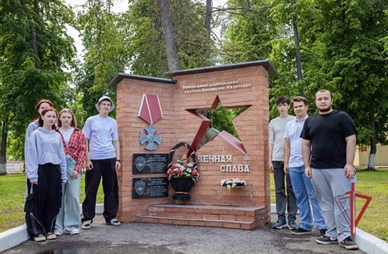 В Димитровграде военнослужащие Росгвардии распахнули двери для юных гостей