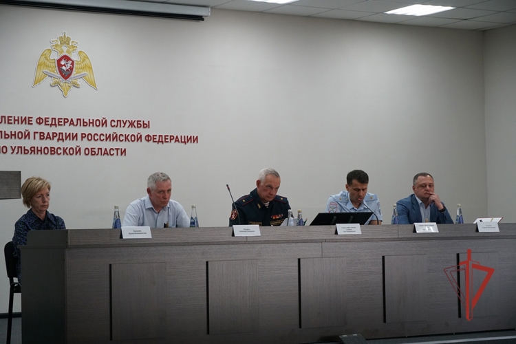 В Управлении Росгвардии по Ульяновской области прошло заседание оперативного штаба к Единому дню голосования и Дню знаний 