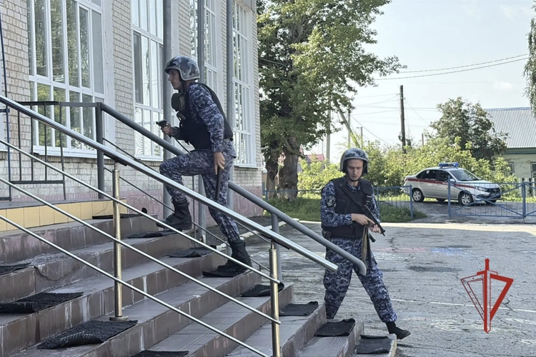 Ульяновские росгвардейцы приняли участие во всероссийских антитеррористических учениях