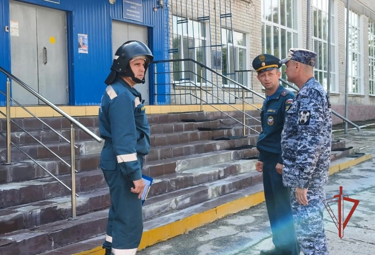 В Ульяновске сотрудники Росгвардии завершили приемку школ к новому учебному году