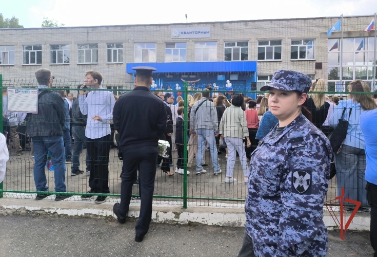 Ульяновские росгвардейцы обеспечили безопасность в День знаний