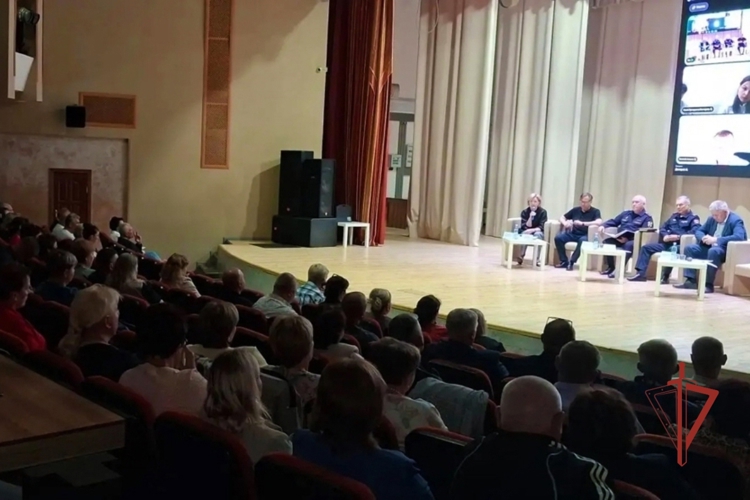 В Ульяновске офицер Росгвардии принял участие в совещании по вопросам антитеррористической защищенности образовательных учреждений 