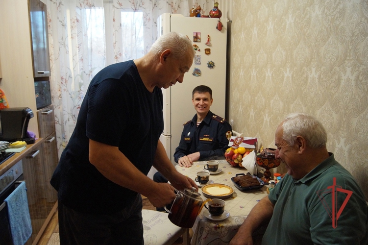 В Ульяновске поздравили ветеранов вневедомственной охраны Росгвардии с профессиональном праздником