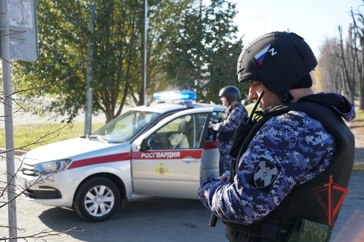 В Ульяновске росгвардейцы приняли участие в антитеррористических учениях  