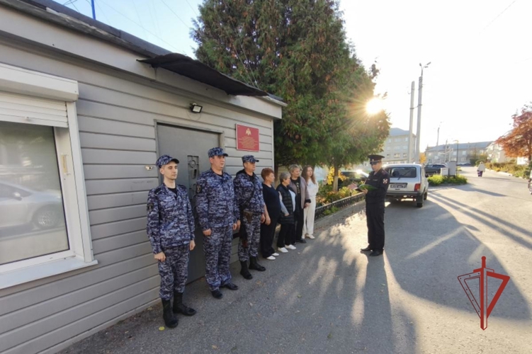 В Ульяновском отделе вневедомственной охраны Росгвардии прошли совместные пожарно-тактические учения с МЧС