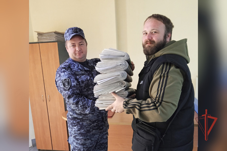 Ульяновские бойцы Росгвардии на передовой получат свежие номера «Народной газеты»