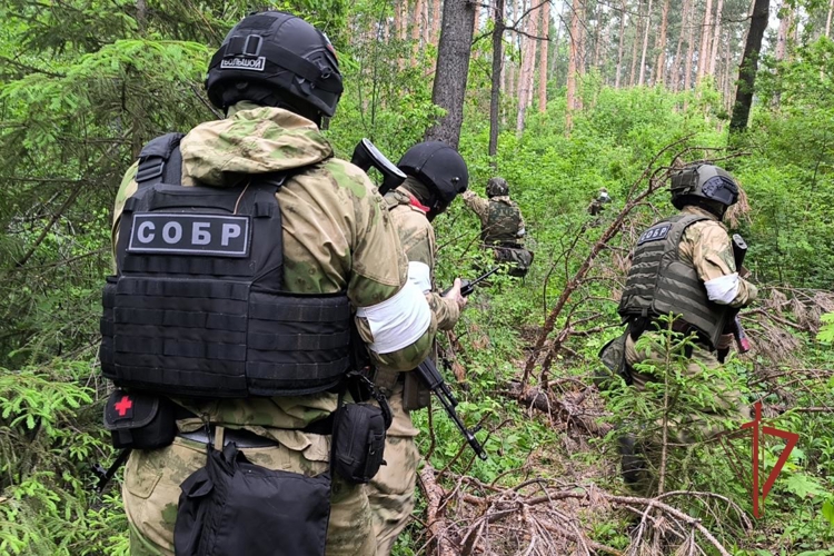 Сегодня свой профессиональный праздник отмечает СОБР «Пламя» Управления Росгвардии по Ульяновской области   